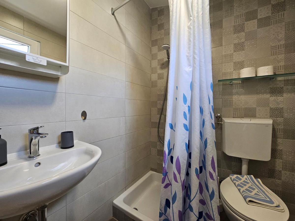Apartments La Pergola Rovinj Bagian luar foto