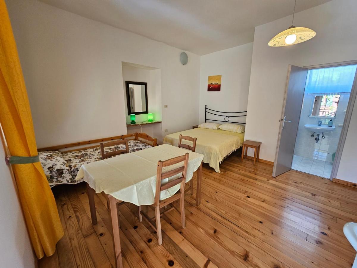 Apartments La Pergola Rovinj Bagian luar foto